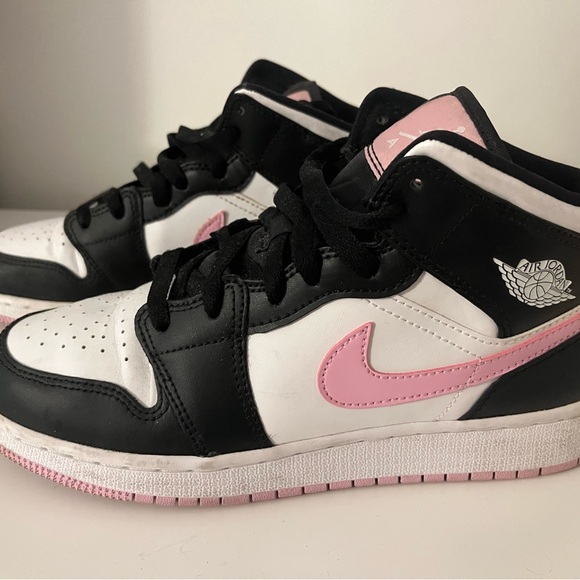 NIKE AIR JORDAN 1 MID WHITE BLACK LIGHT ARCTIC PINK SNEAKERS - Picture 7 of 7